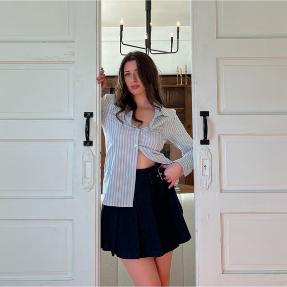 Reformation Denim Pleated Skirt - Picture 7 of 9